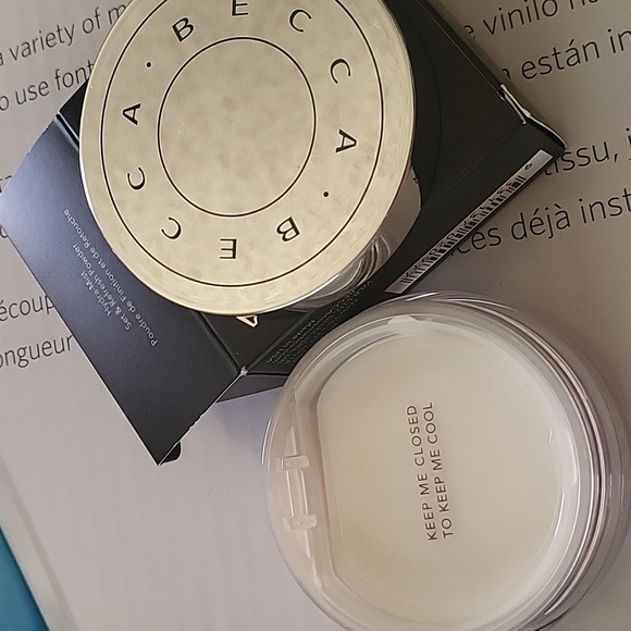 Brand New Becca Hydra-Mist Set Refresh Powder - Picture 5 of 5